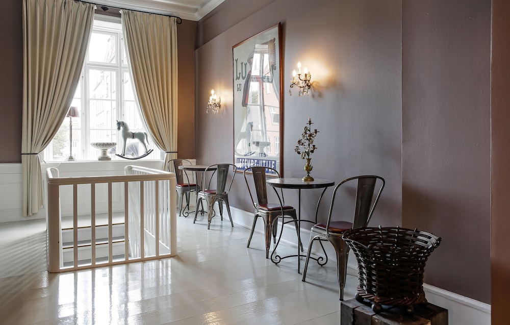 Villa Provence Hotel 47/61