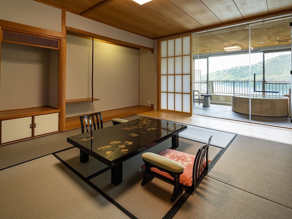UNZEN AZUMAEN 42/64