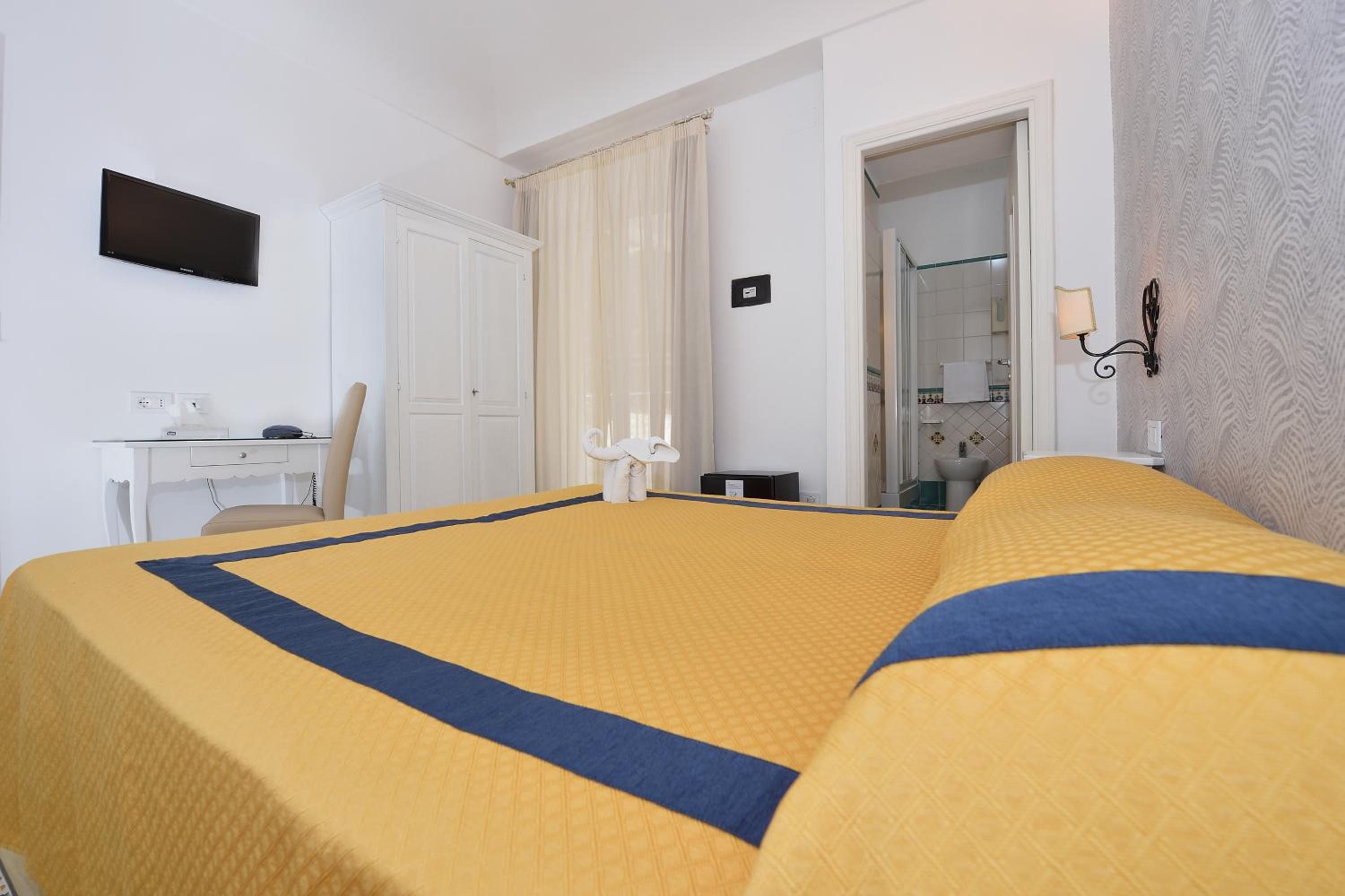غرفة اقتصادية بسرير مزدوج، Hotel Settebello 2/7