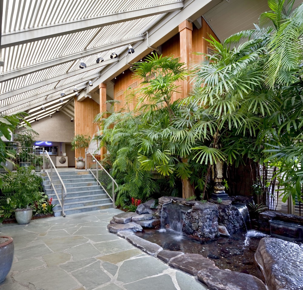 Best Western Plus Island Palms Hotel & Marina 3/46