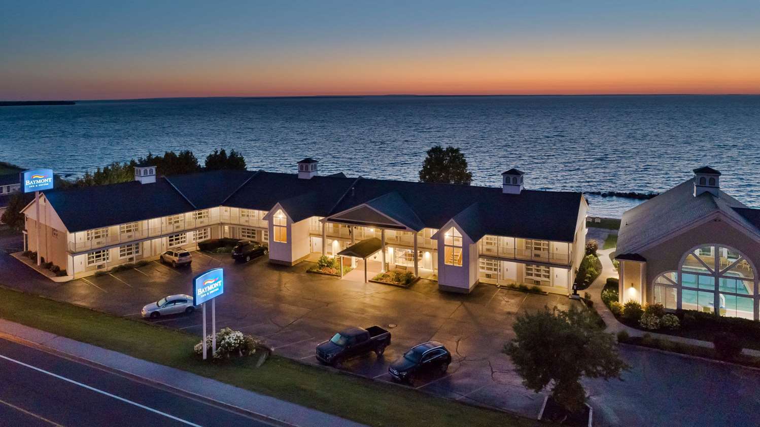 Baymont by Wyndham St. Ignace Lakefront 47/54