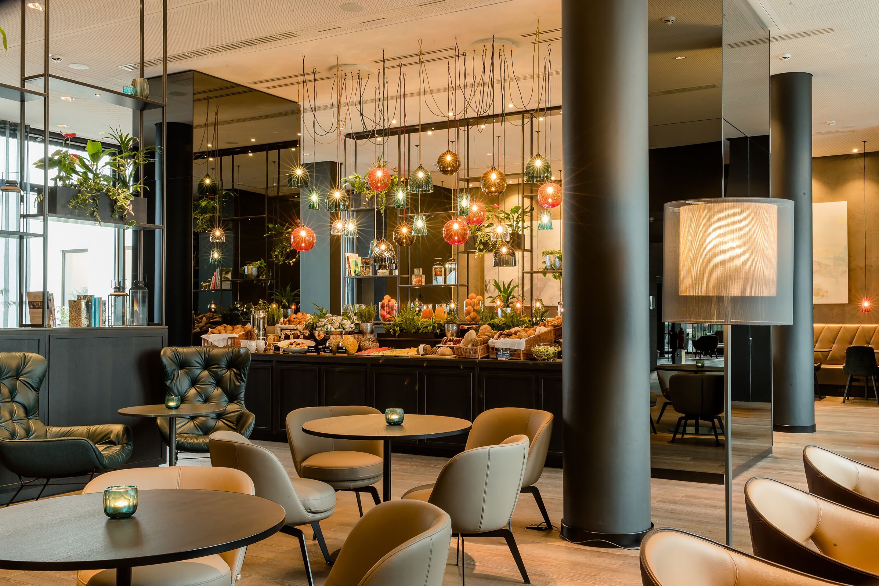 Hotel Motel One Koln-Neumarkt 14/17