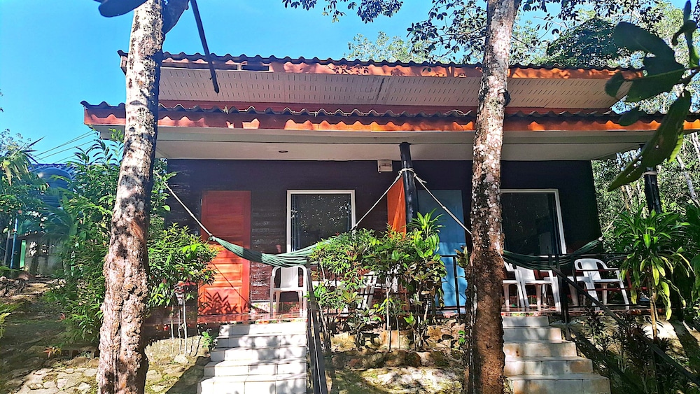 Lanta Maikeaw Bungalow 7/50