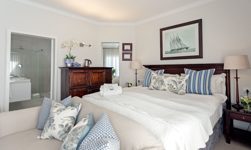 Ocean Watch Guest House 5/37