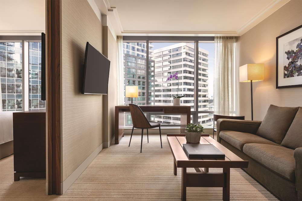 Hyatt Vancouver Downtown Alberni 45/63
