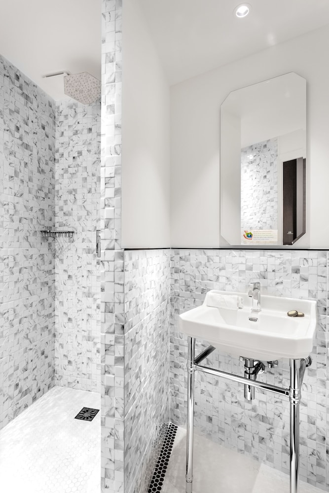 Hotel Clarisse 63/64