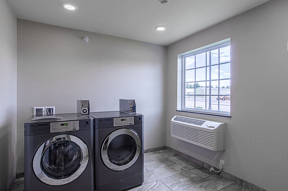 Cobblestone Inn & Suites - Guernsey 22/57