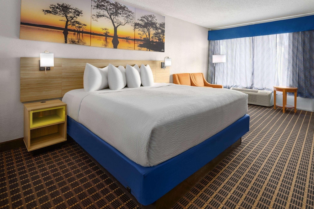 Quality Inn Waycross 27/58