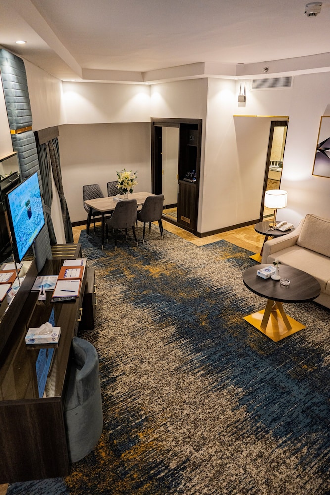 فندق اودست جدة(Odst Jeddah Hotel (Ex- Mokhtara Al Attas Hotel)) 44/50