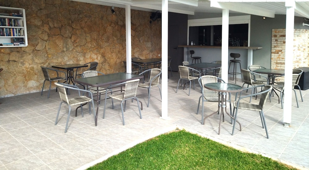 Lagoon View Apartments - Adults Only 58/70