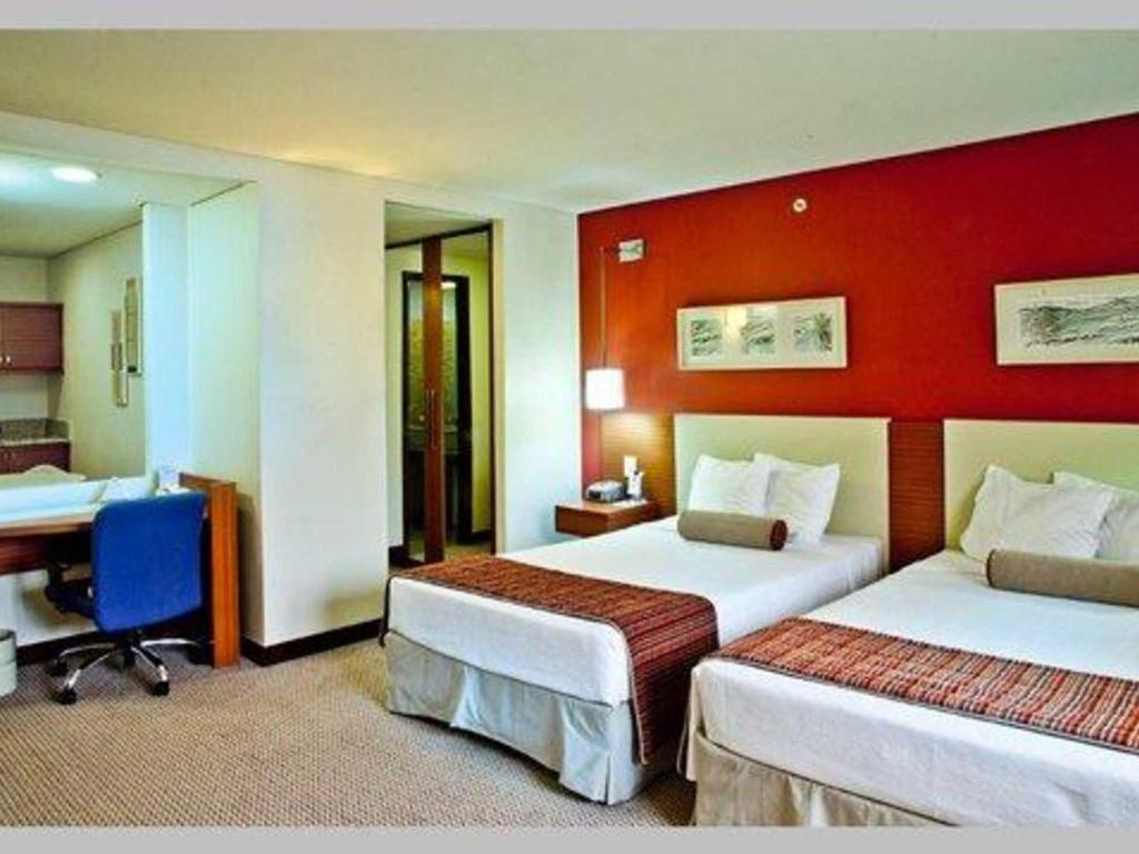 ROOM, TWIN BEDS