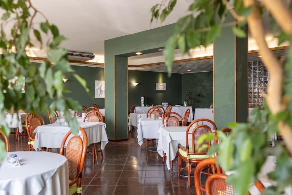 Hotel Kristina 37/49