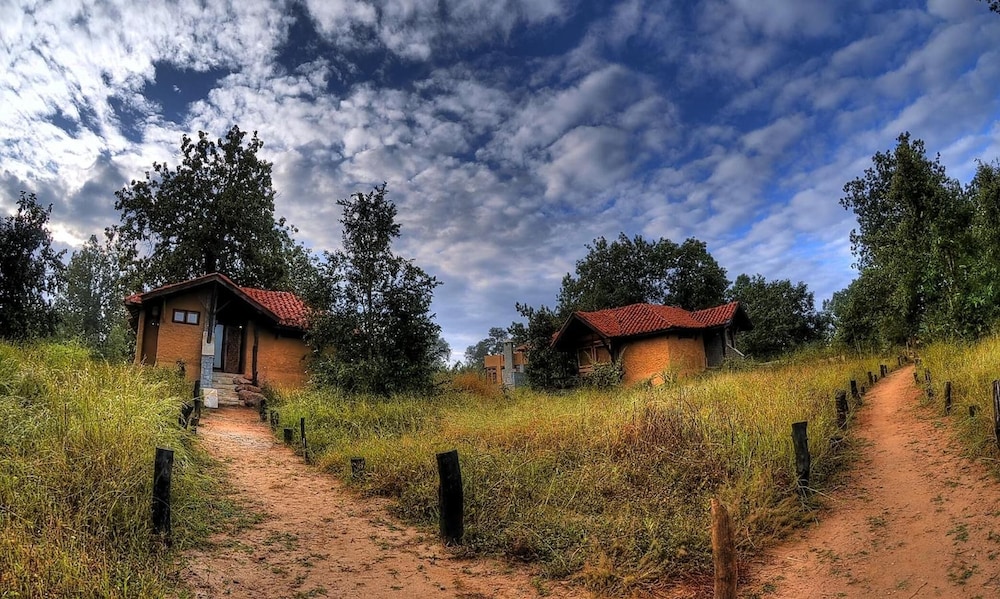 Kanha Earth Lodge 41/50