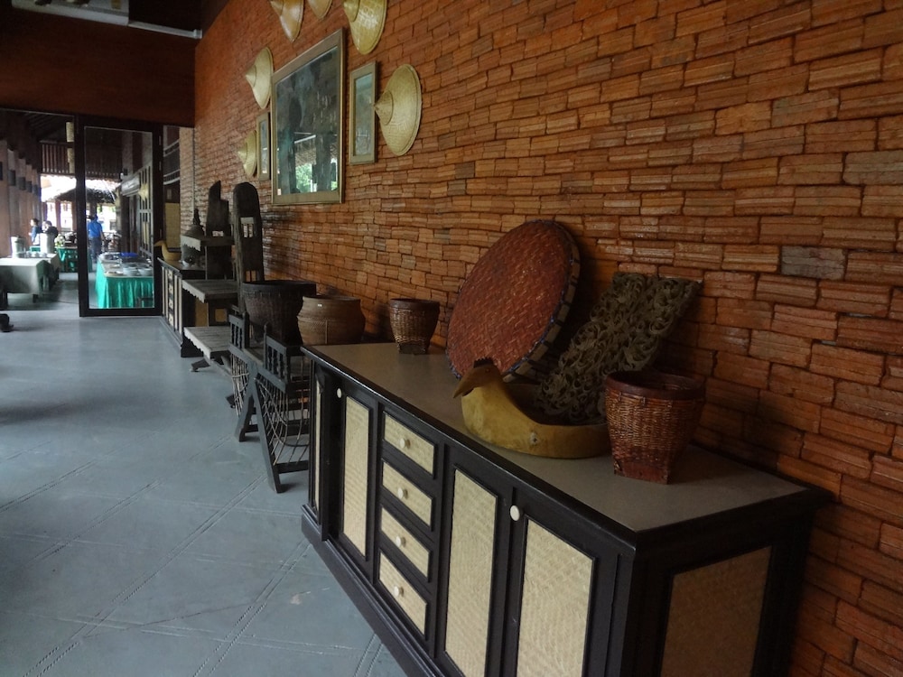 Suan Mork Kham Resort 10/23