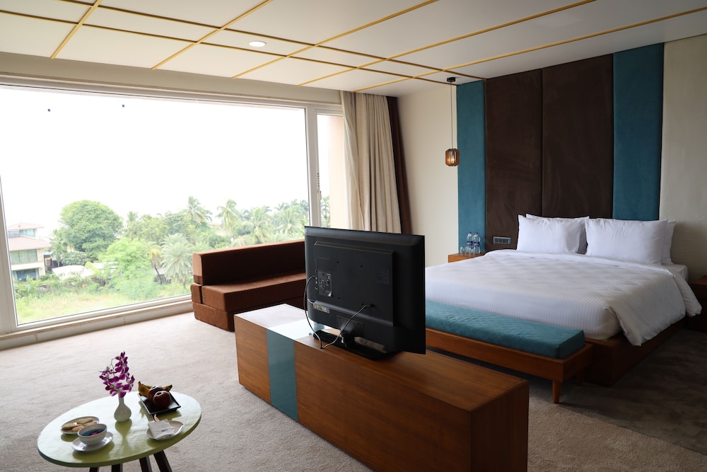 Junior Suite, Queen Bed, Devka Beach Resort 5/10