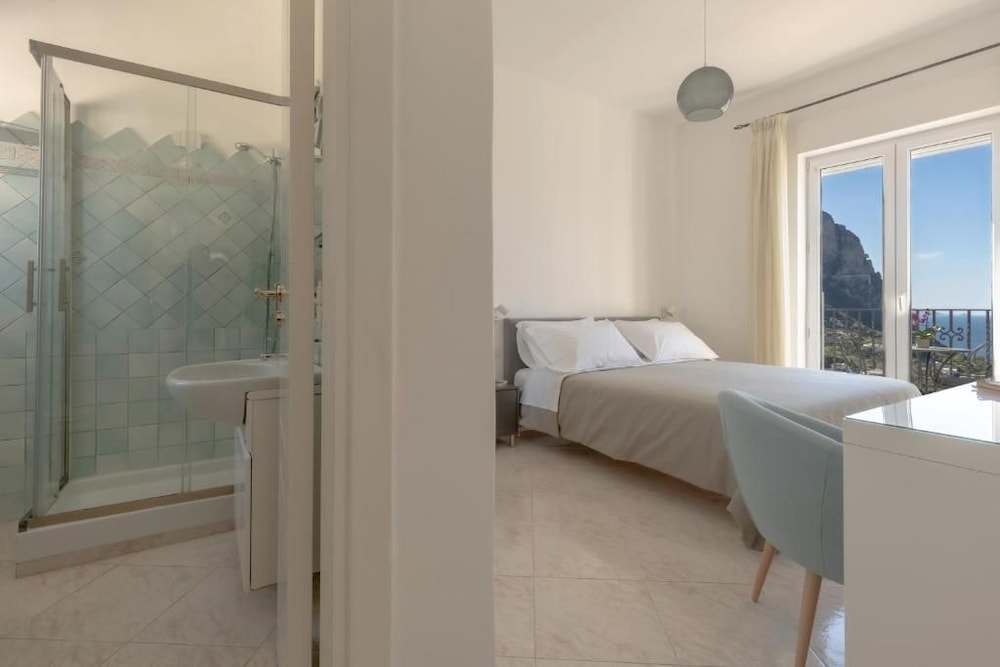 Albergo La Prora 42/43