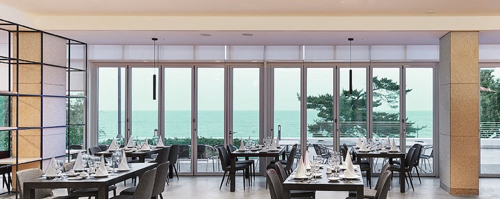 Naksan Beach Hotel 32/48