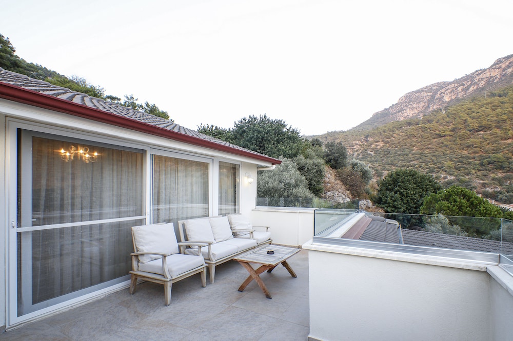 Morina Deluxe Hotel 3/50