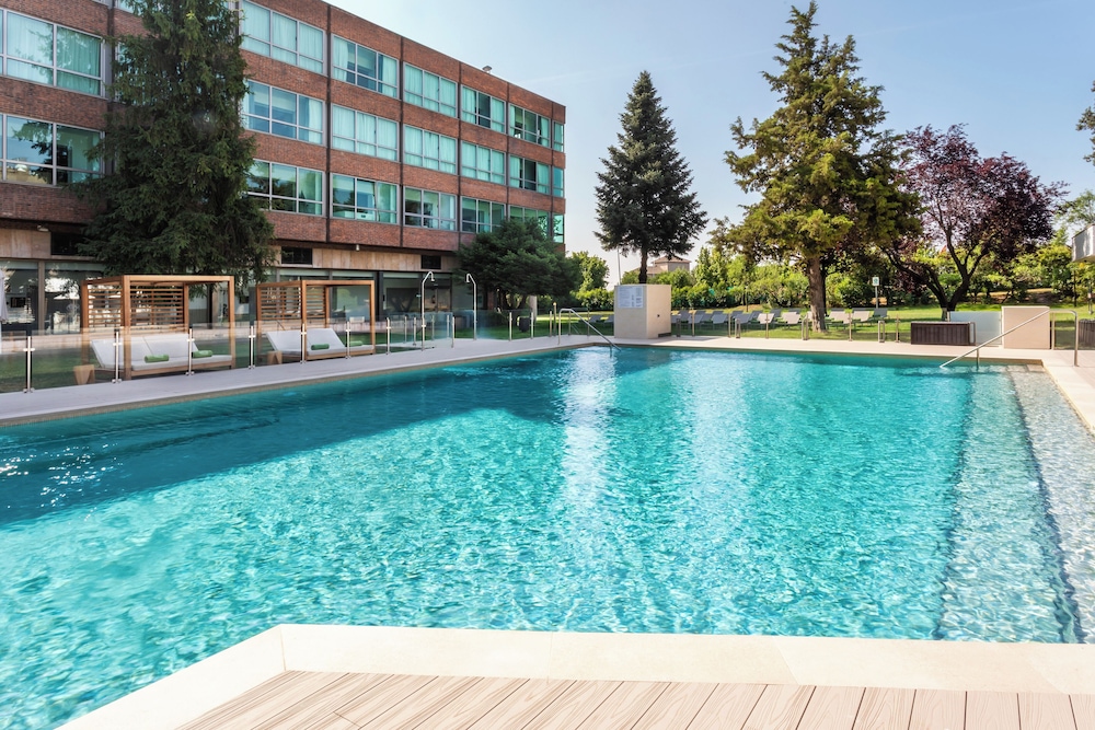 Melia Madrid Barajas 5/75