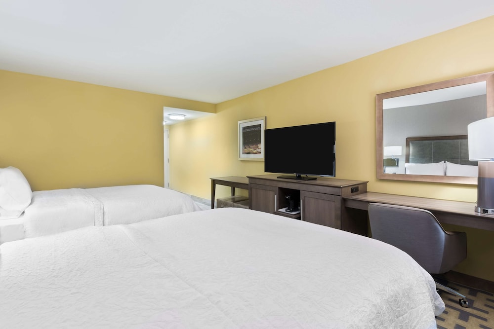 Hampton Inn & Suites Tampa Airport Avion Park Westshore 12/46