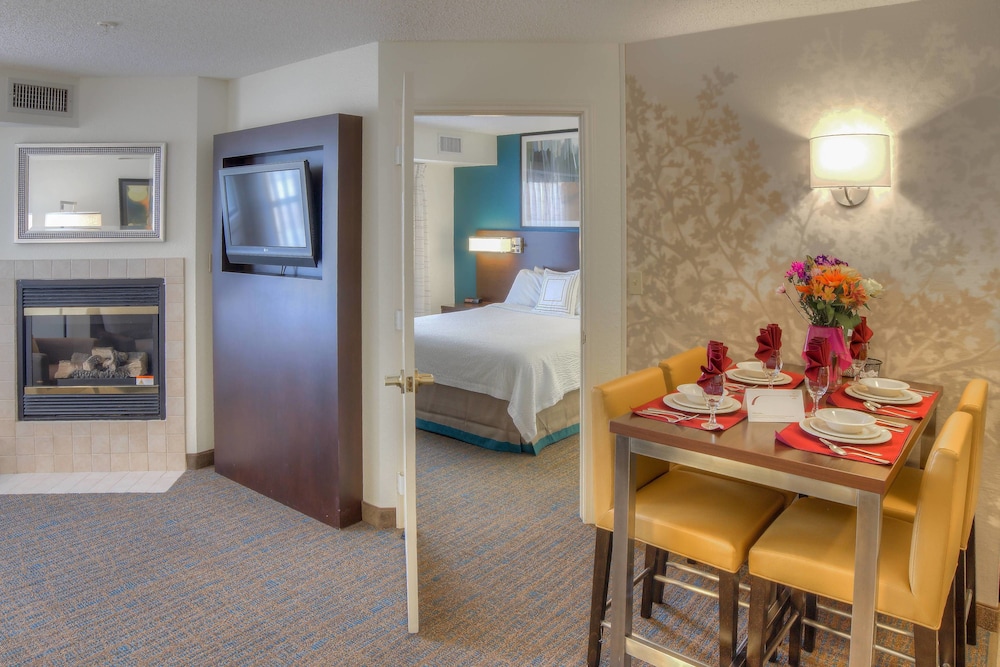 Residence Inn Marriott 38/47
