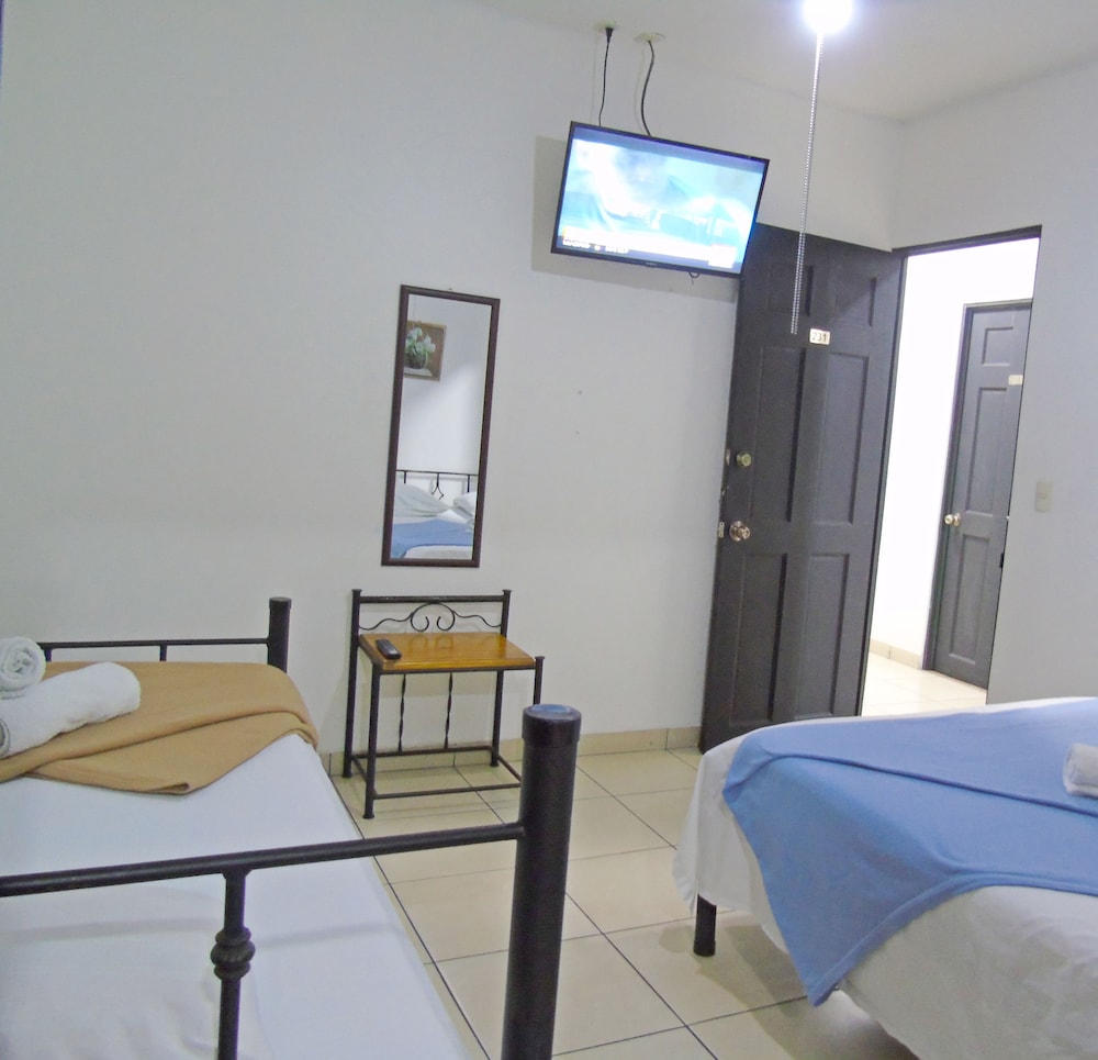 Hotel Quinta Avenida 23/56