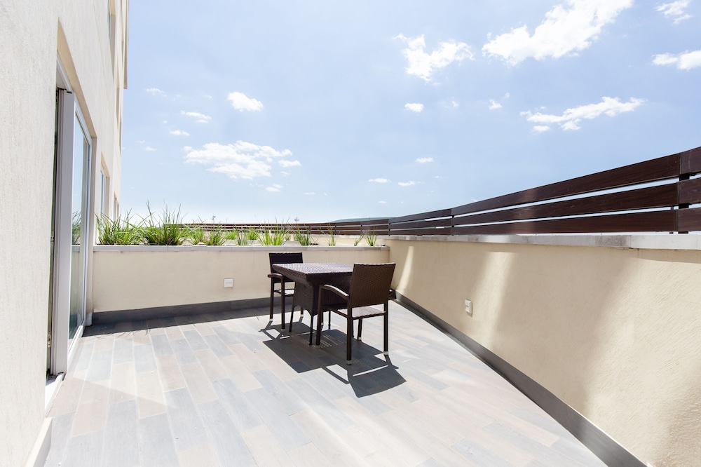 Hs Hotsson Hotel Irapuato 68/70