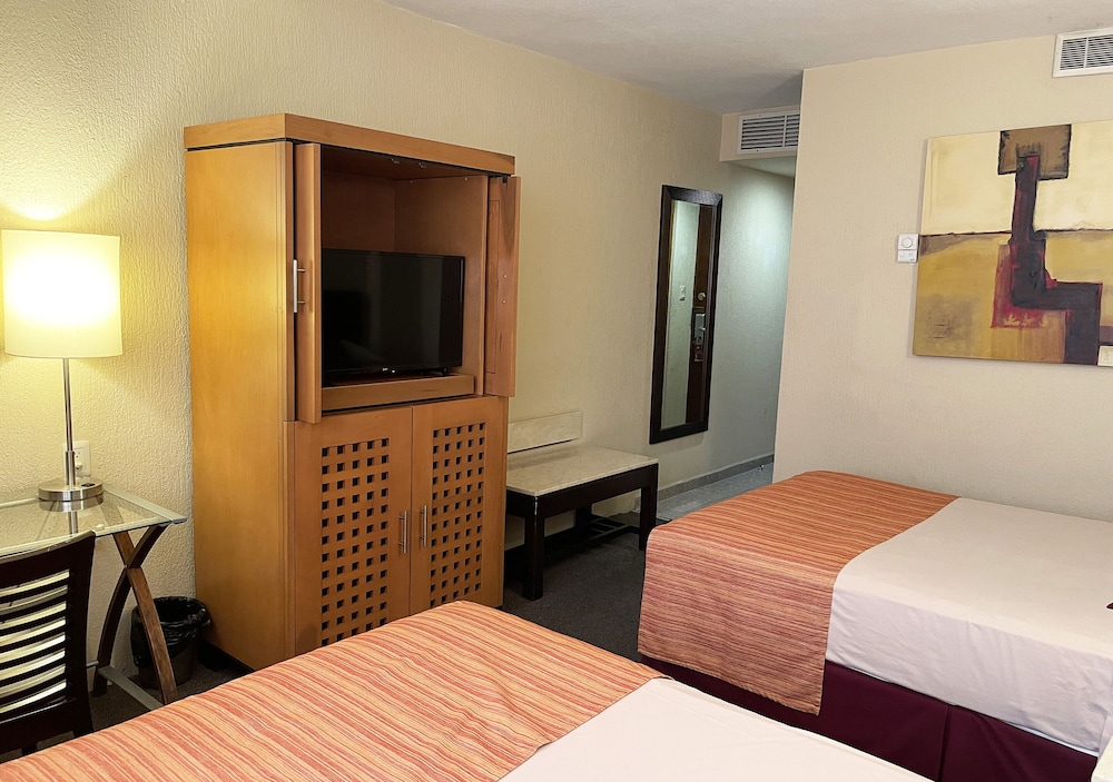 Hotel Victoria Poza Rica 10/54