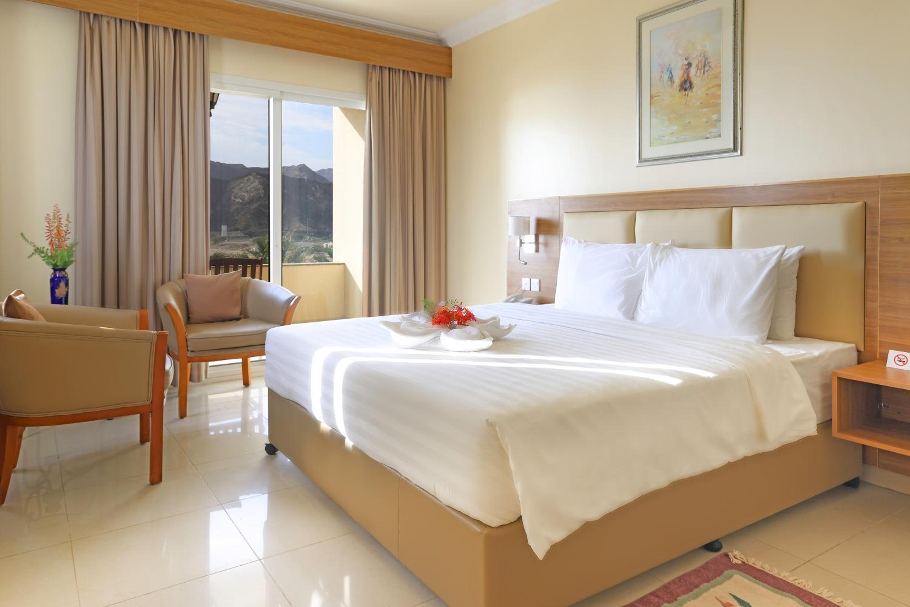Sandy Beach Hotel Resort 20/55