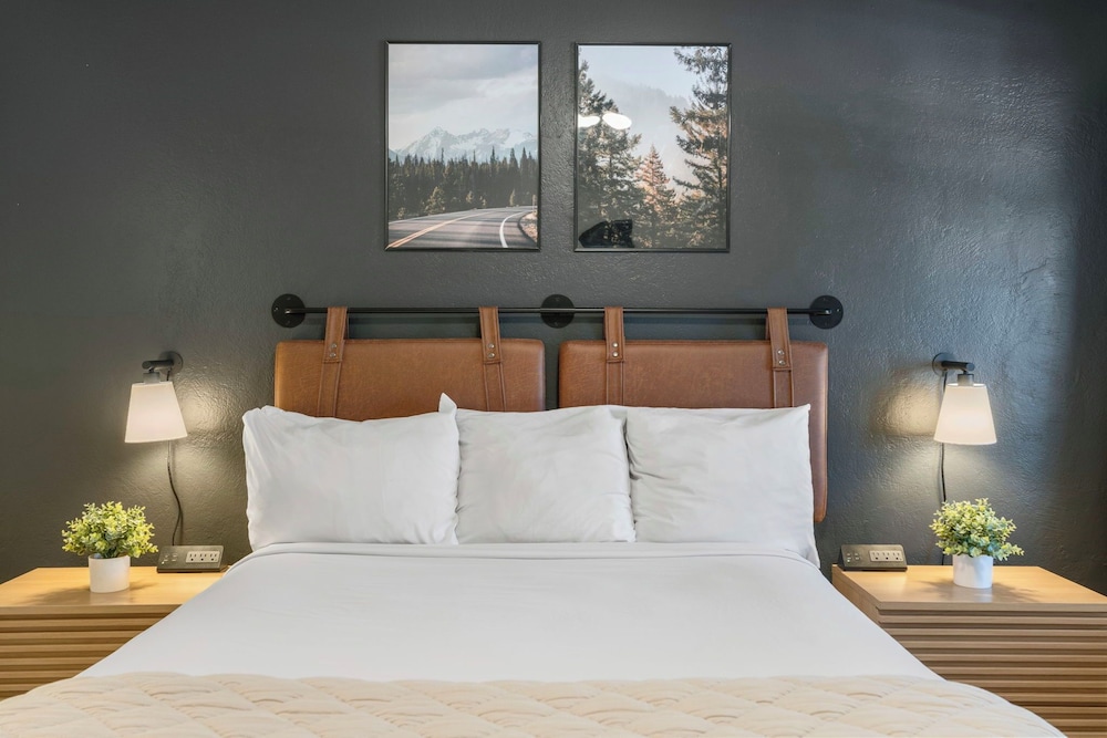 Adventure Inn Durango 3/52