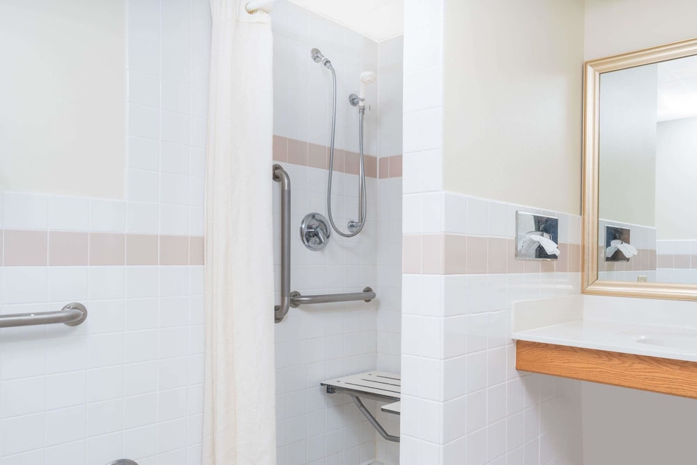 Baymont by Wyndham Kasson Rochester Area 5/24