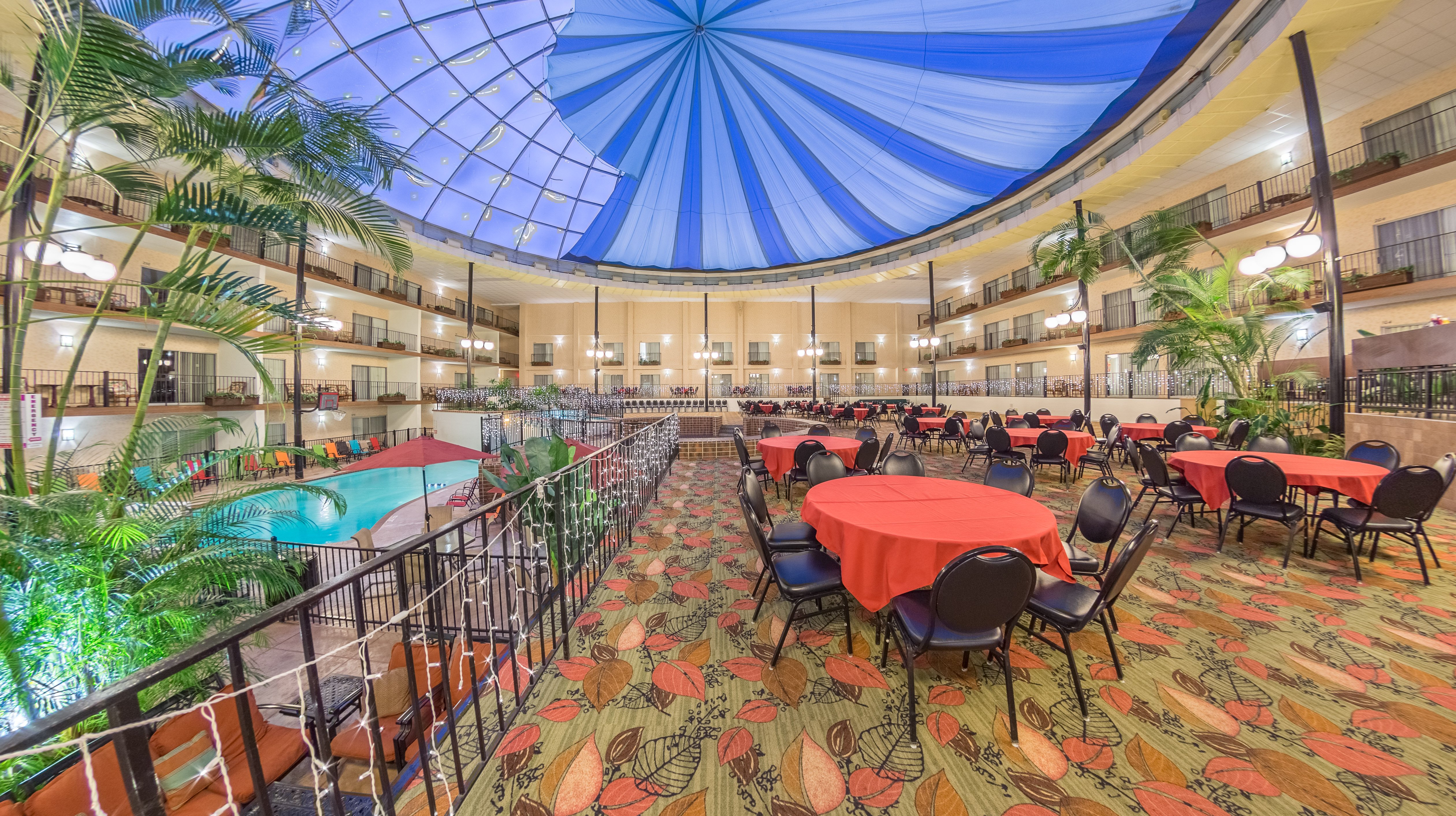 Holiday Inn Des Moines Airport Conf Center 76/79