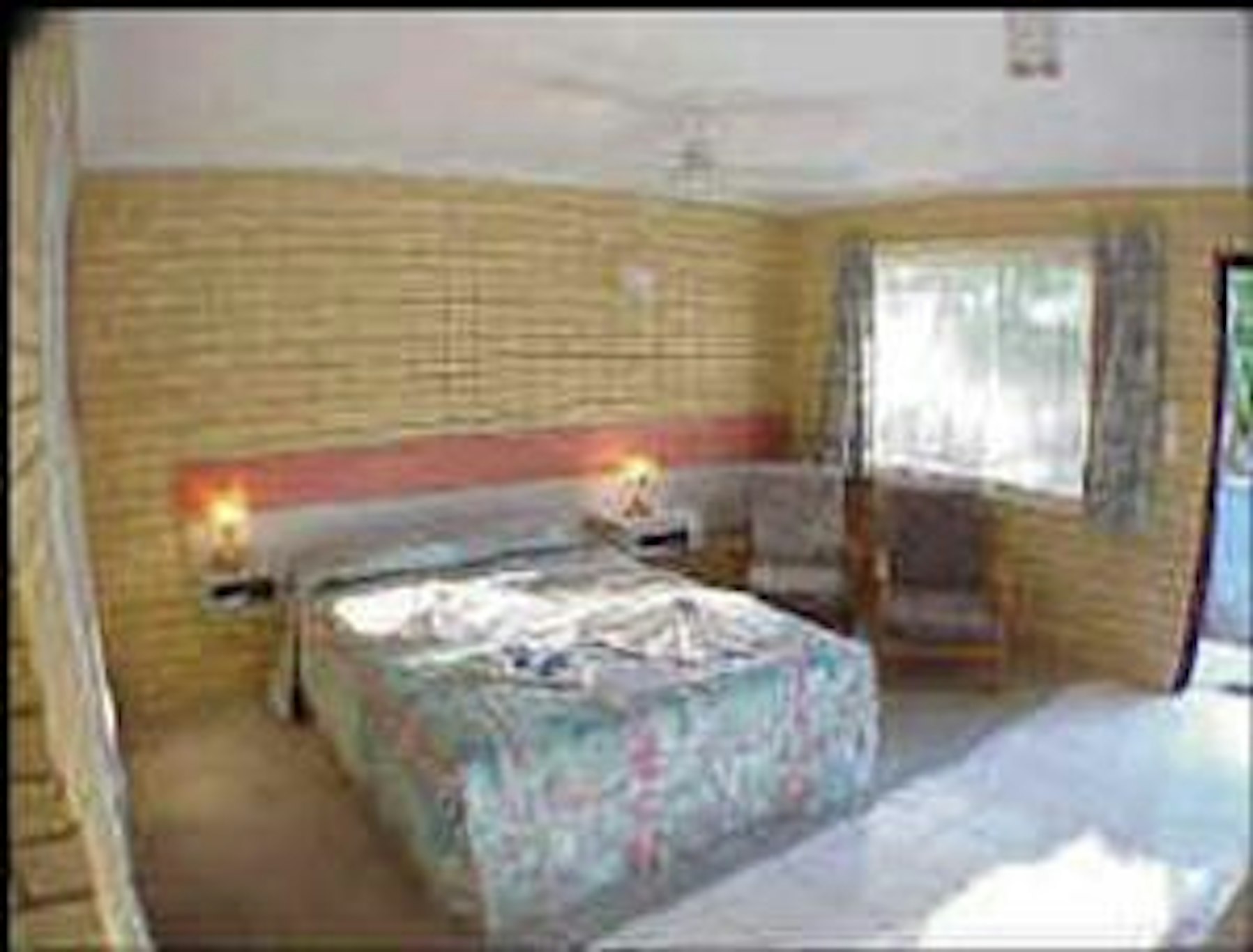 BEACHSIDE MOTOR INN 17/27
