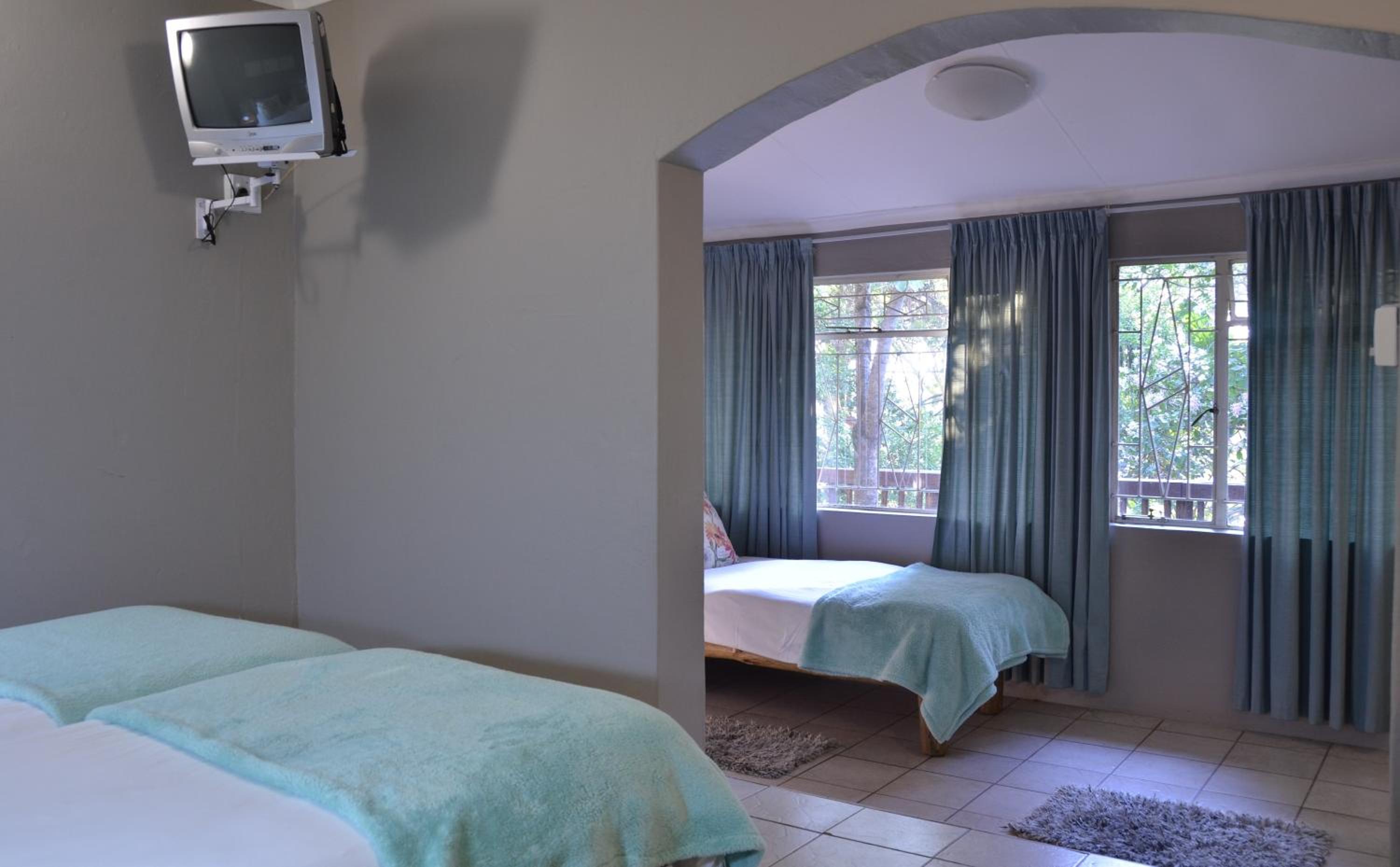 Ebundu Lodge 31/79
