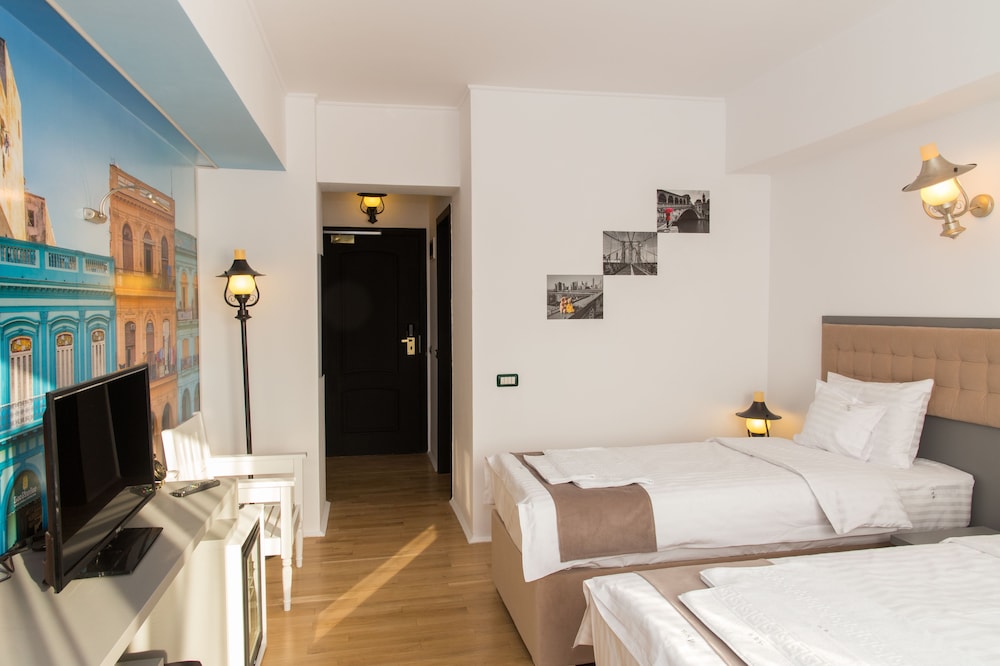 Ambra Boutique Hotel And Bistro 20/68