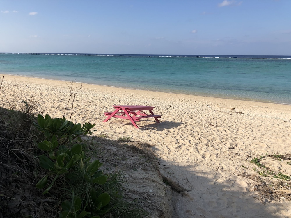 Nagahama Beach Resort Kanon 37/43