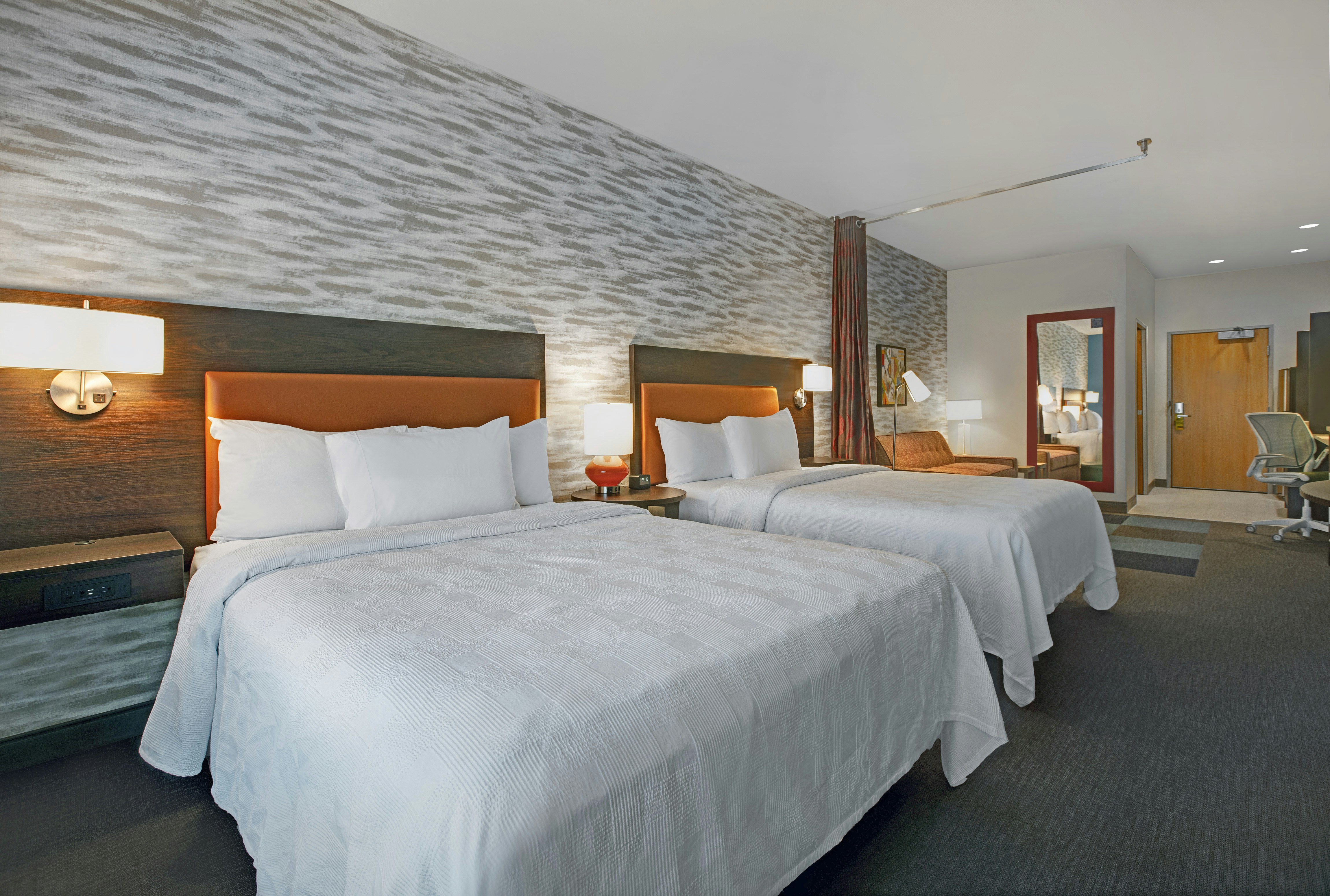 Studio, 2 Queen Beds