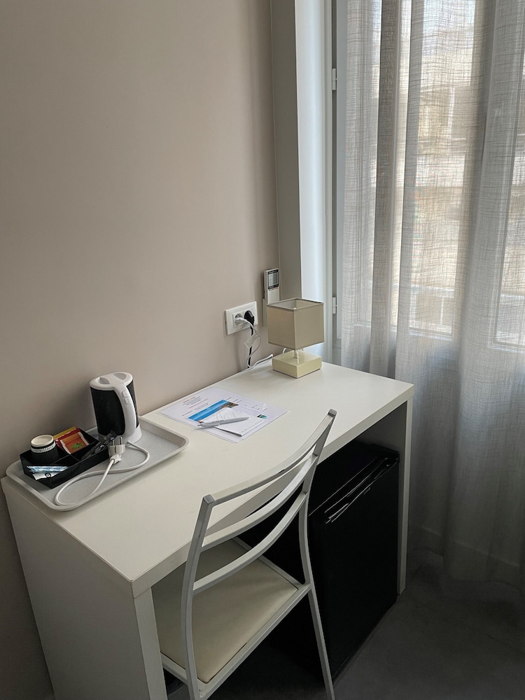 HOTEL ANNA LIVIA 51/56