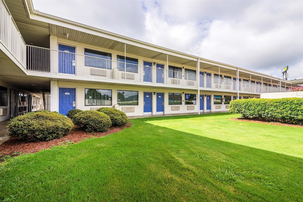 Motel6 Anniston, AL 38/39