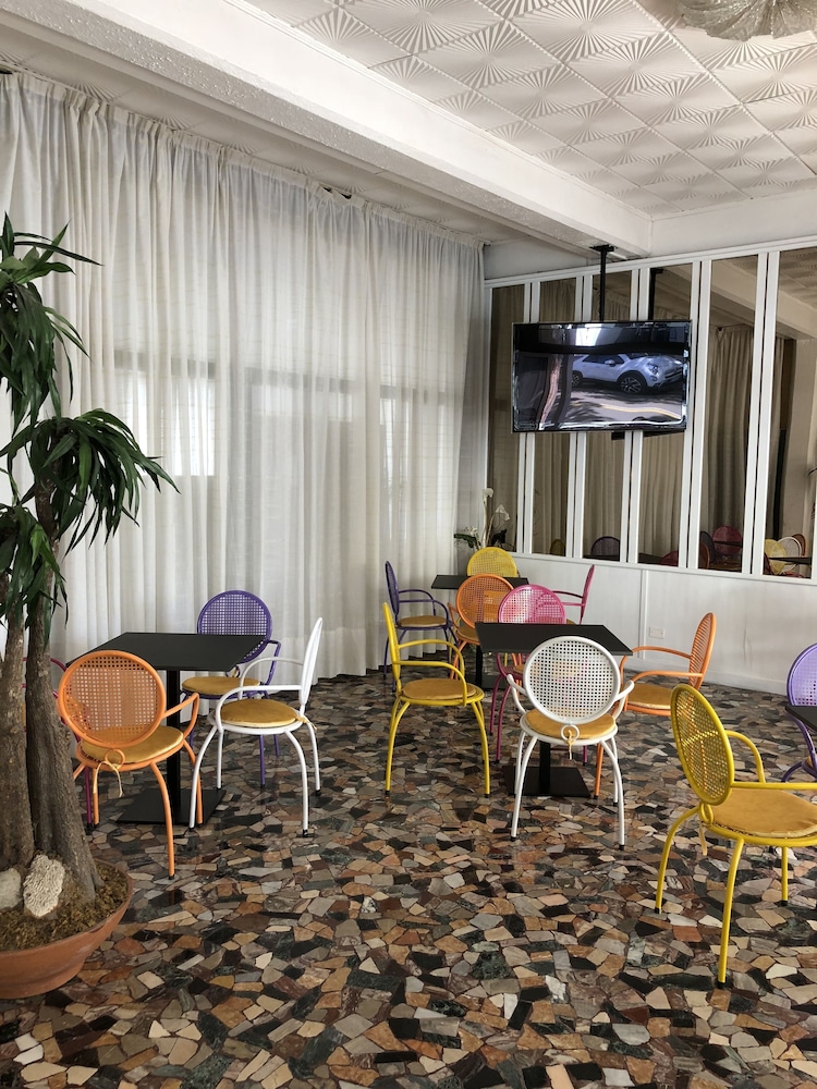 Hotel Marlisa Pier 16/28