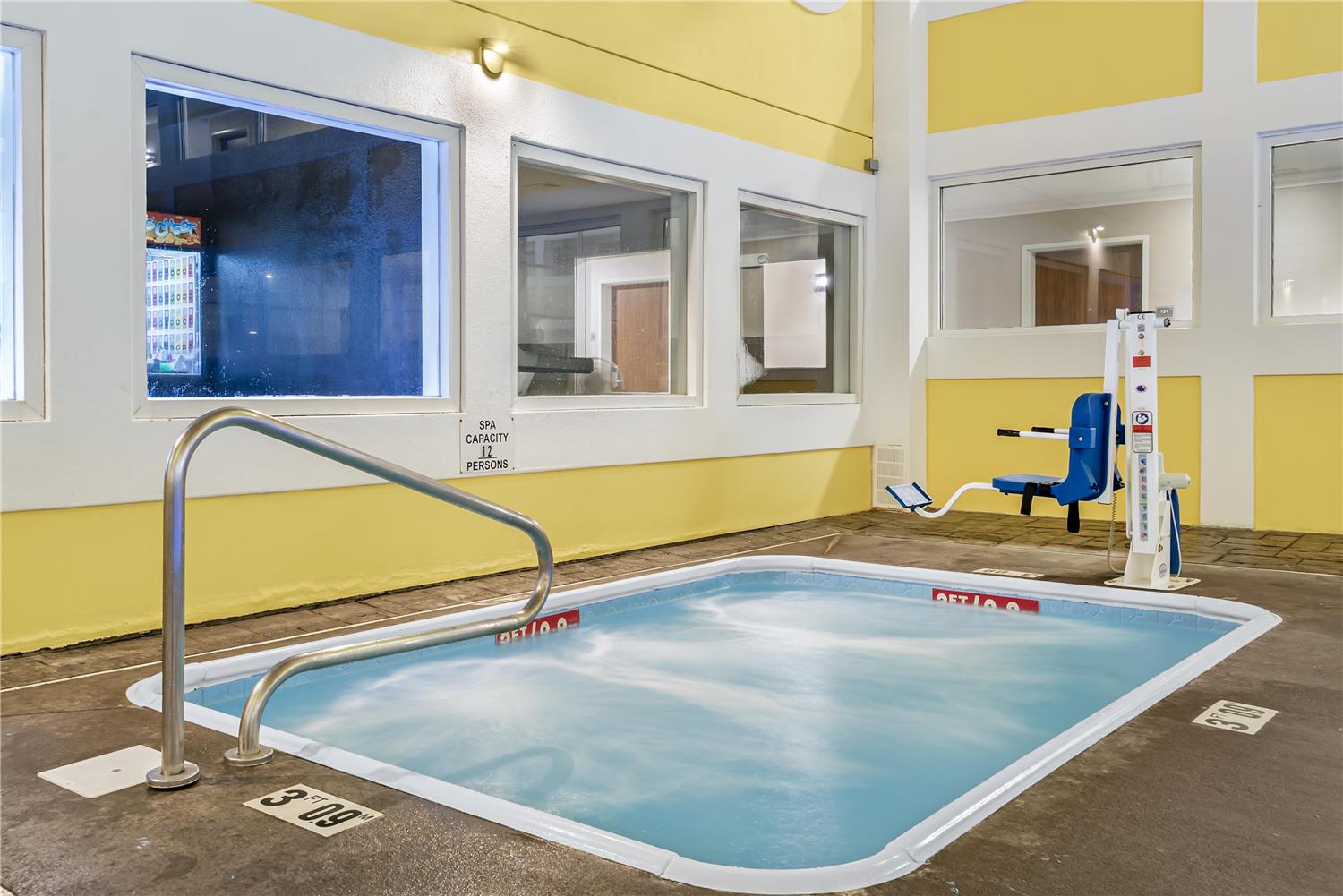 Best Western Lakewinds 7/15