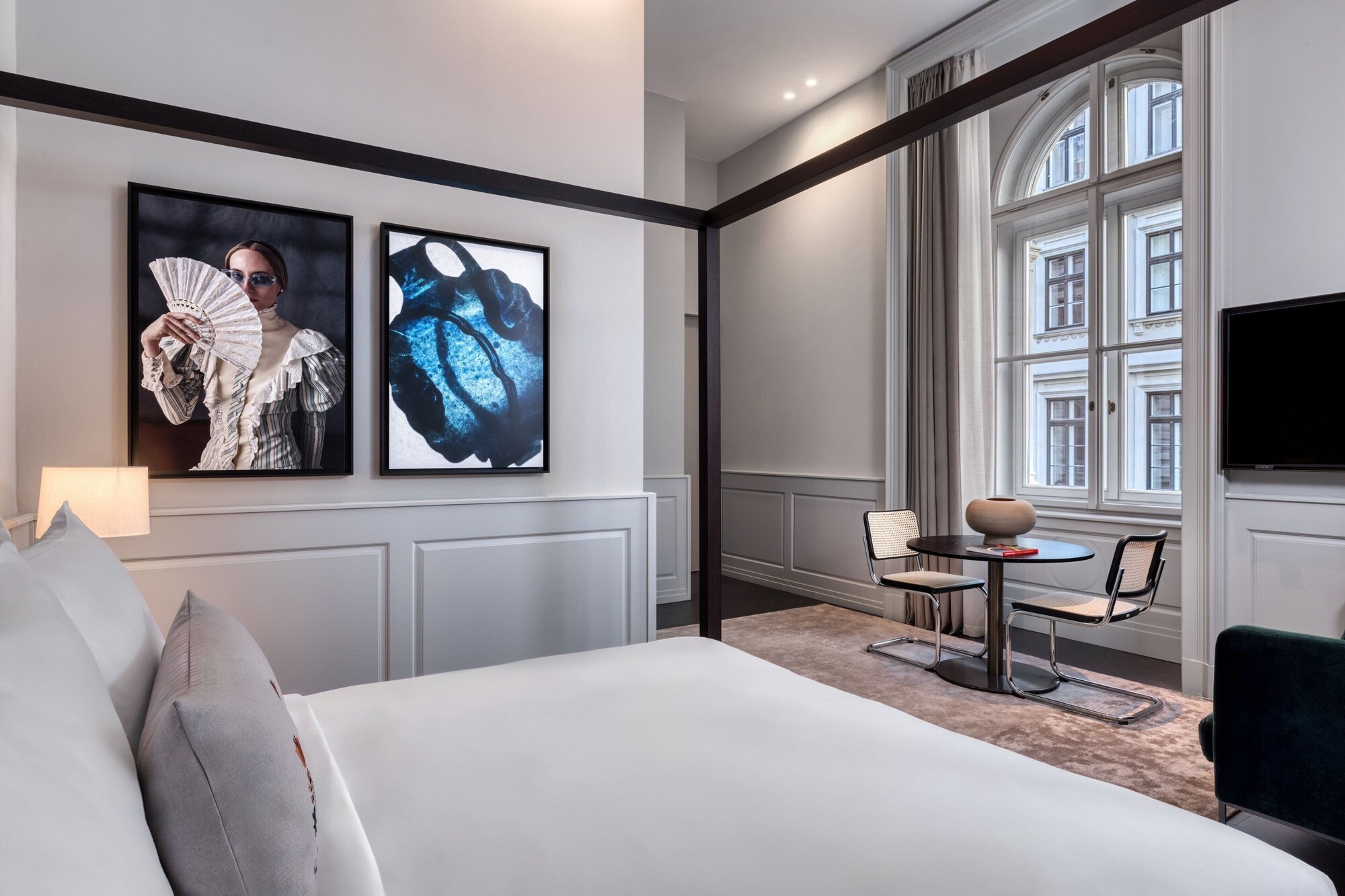 غرفة سوبيريور بسرير كينج بإطلالة، Dorothea Hotel, Budapest, Autograph Collection 5/8