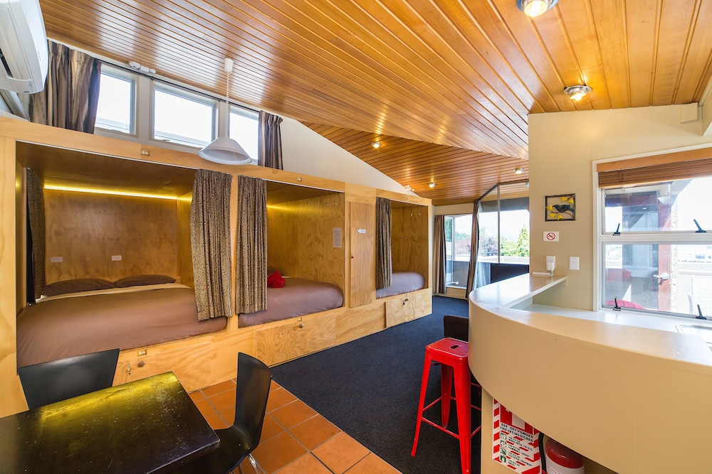 Tahuna Pod Hostel 35/50