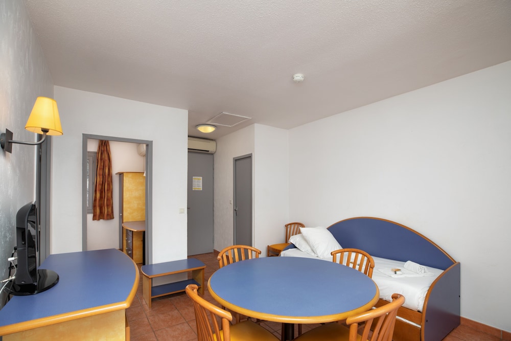 Belambra Hotels And Resorts Les Chenes Verts 6/64