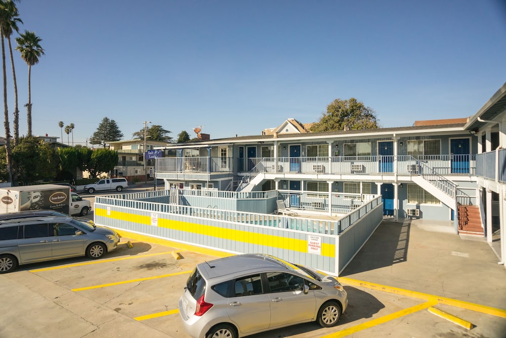 Salt Air Lodge 43/50