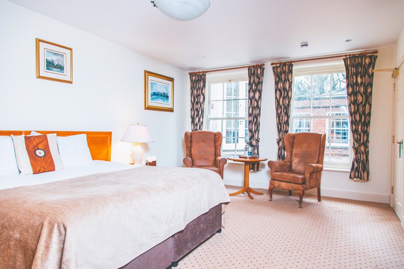 Donnington Grove Hotel And Country Club 11/57