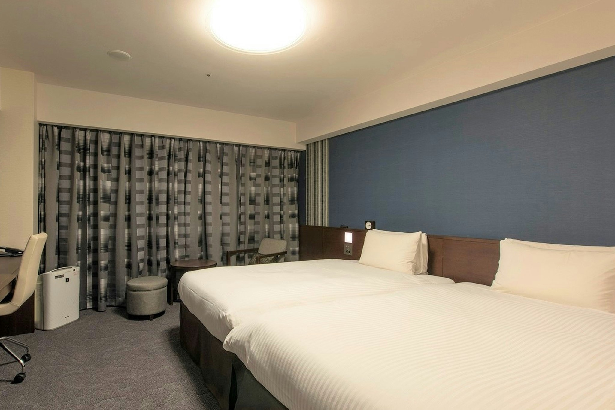 Hollywood, Single, Twin Beds