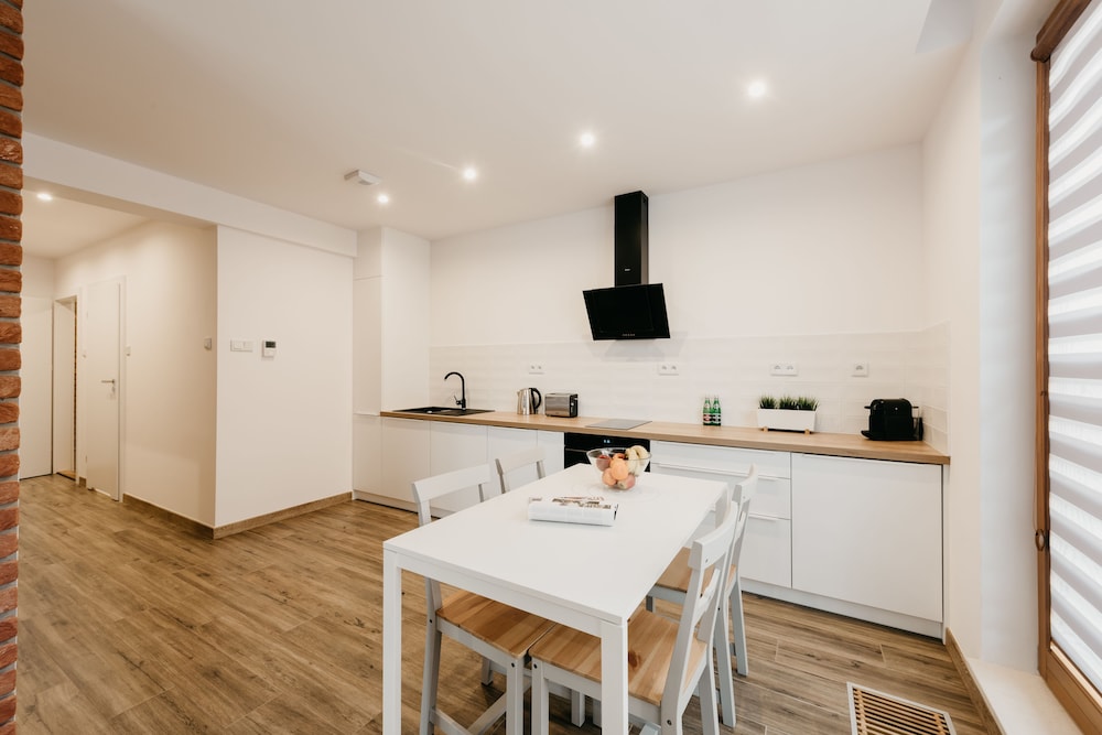 Exclusive Apartments 34/50