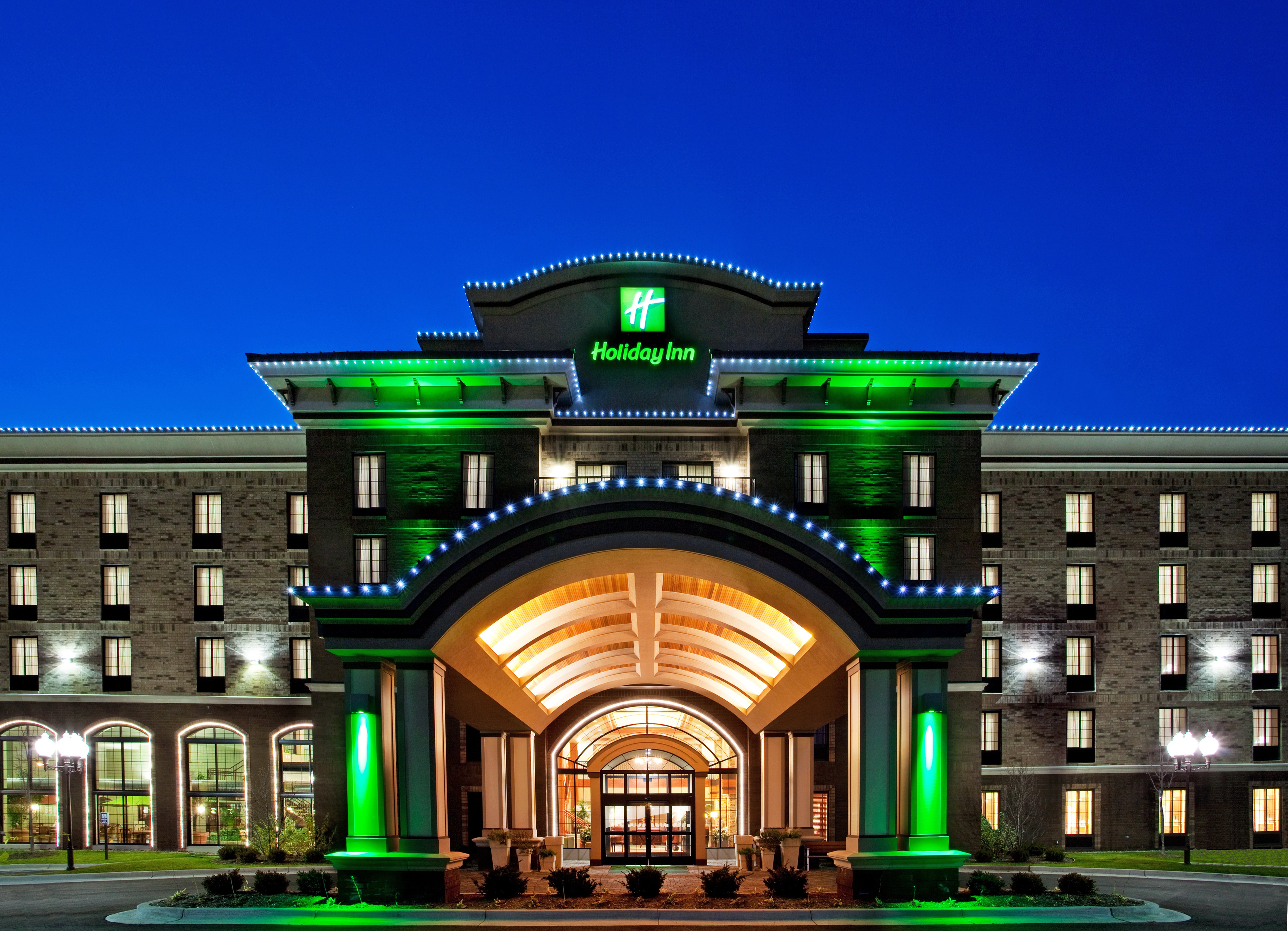 Holiday Inn Midland 4/75