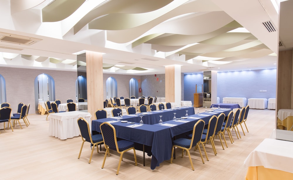 Olympia Hotel Events & Spa 46/50